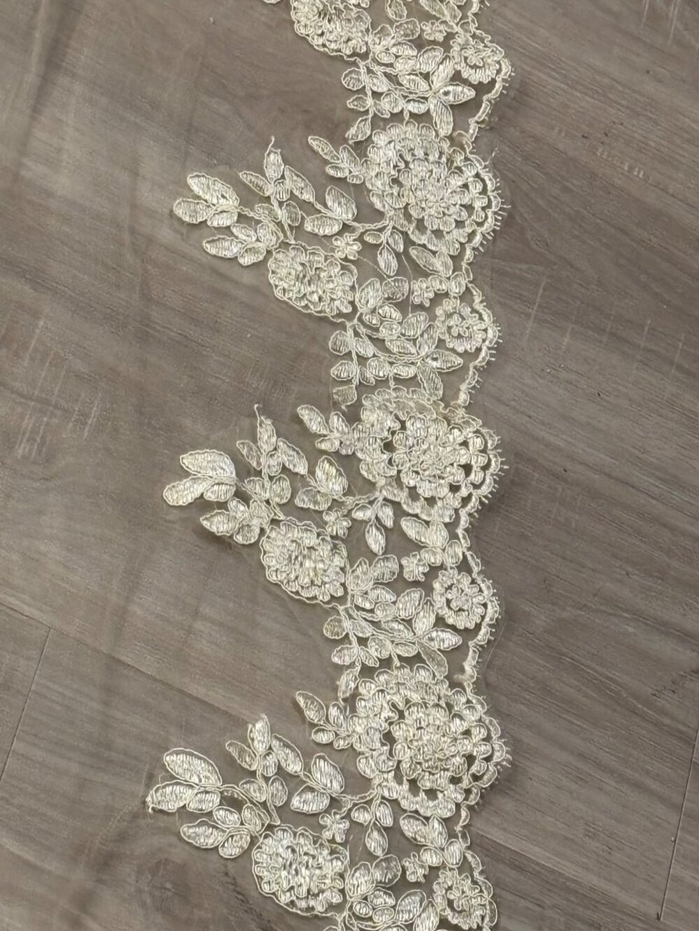 Vintage Champagne Lace Tablecloth 60 x 115 Floral Embroidered Tulle Overlay - Picture 6 of 10